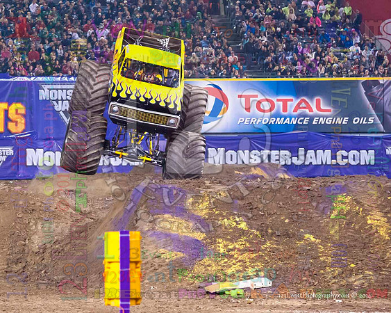 2014-01-11 MONSTER JAM® @ Anaheim Angel Stadium