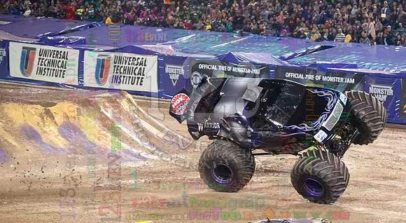 2014-01-25 MONSTER JAM® @ Anaheim #2 Angel Stadium