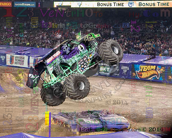 2014-01-25 MONSTER JAM® @ Anaheim #2 Angel Stadium