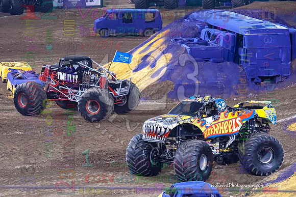 2014-01-11 MONSTER JAM® @ Anaheim Angel Stadium