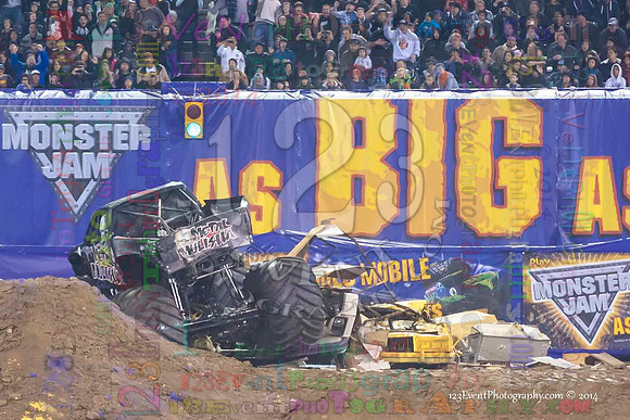 2014-01-11 MONSTER JAM® @ Anaheim Angel Stadium