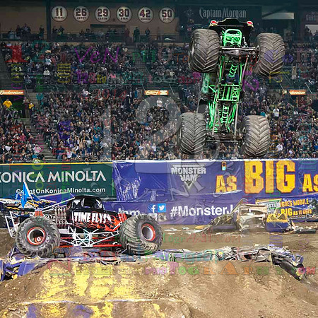 2014-01-25 MONSTER JAM® @ Anaheim #2 Angel Stadium