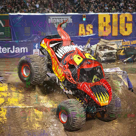 2014-01-25 MONSTER JAM® @ Anaheim #2 Angel Stadium