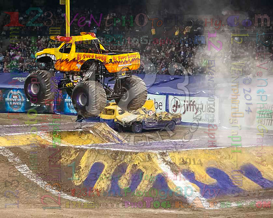 2014-01-25 MONSTER JAM® @ Anaheim #2 Angel Stadium