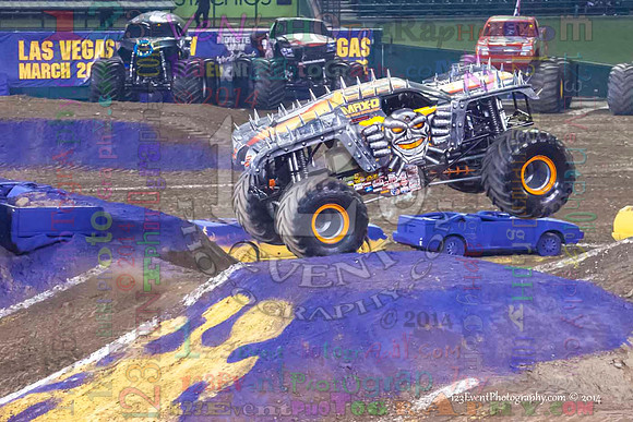 2014-01-11 MONSTER JAM® @ Anaheim Angel Stadium