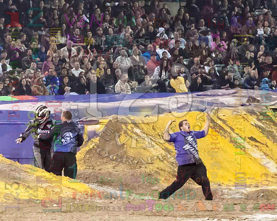 2014-01-25 MONSTER JAM® @ Anaheim #2 Angel Stadium