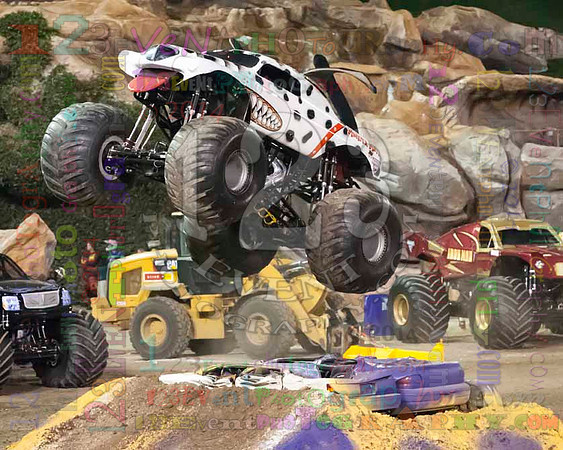 2014-01-25 MONSTER JAM® @ Anaheim #2 Angel Stadium