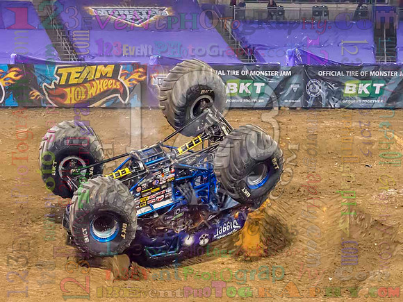 2015-01-17 MONSTER JAM® @ Petco Park, San Diego, CA