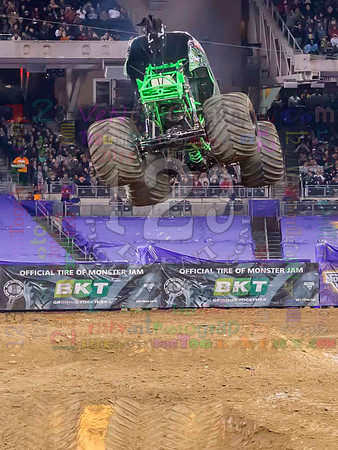 2015-01-17 MONSTER JAM® @ Petco Park, San Diego, CA