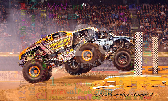 Blue Thunder® driven by Todd Leduc vs. Maximum Destruction® driven by Kreg Christensen