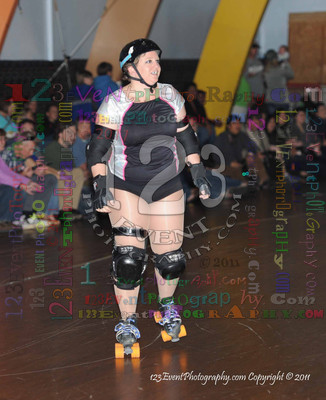 San Diego Starlettes vs. Tucson                                               Roller Derby Bout 2-5-11