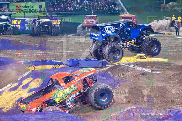 2014-01-11 MONSTER JAM® @ Anaheim Angel Stadium
