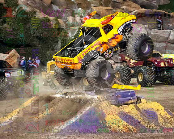 2014-01-25 MONSTER JAM® @ Anaheim #2 Angel Stadium