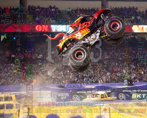 2014-01-25 MONSTER JAM® @ Anaheim #2 Angel Stadium
