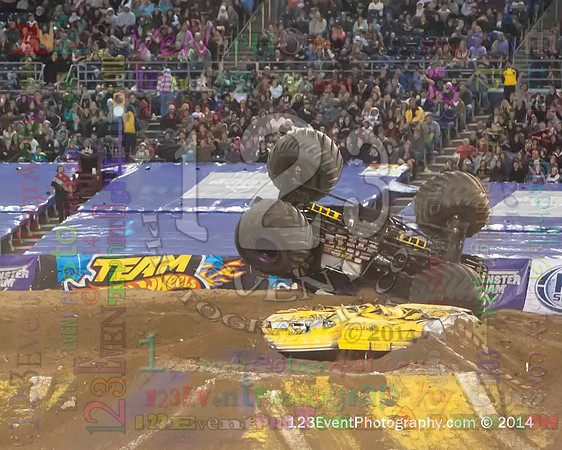 2014-01-18 MONSTER JAM® @ Qualcomm Stadium