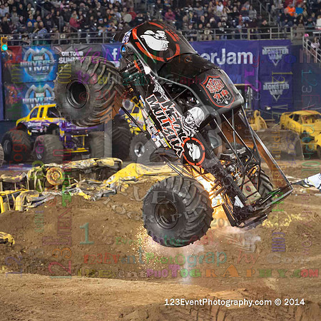 2014-01-18 MONSTER JAM® @ Qualcomm Stadium