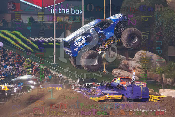 2014-01-11 MONSTER JAM® @ Anaheim Angel Stadium