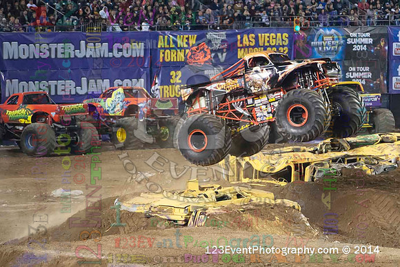 2014-01-18 MONSTER JAM® @ Qualcomm Stadium