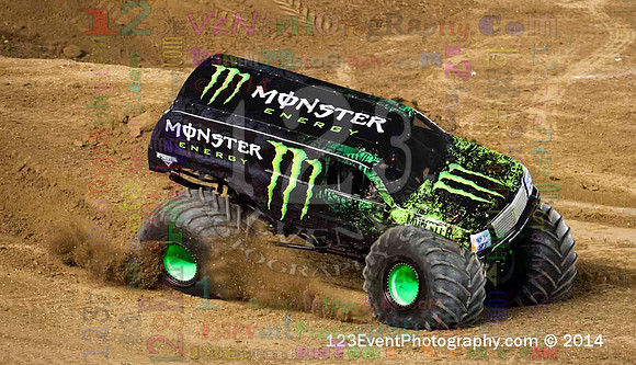 2014-01-18 MONSTER JAM® @ Qualcomm Stadium