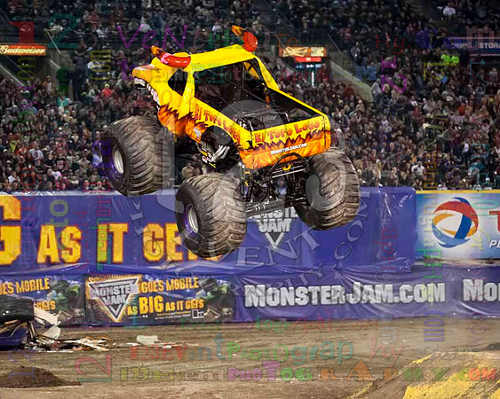 2014-01-25 MONSTER JAM® @ Anaheim #2 Angel Stadium