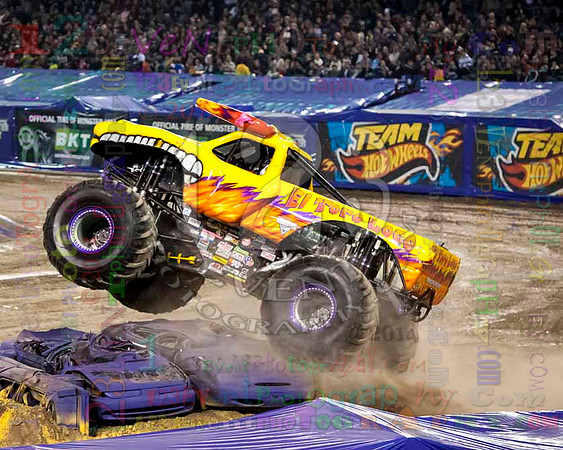2014-01-25 MONSTER JAM® @ Anaheim #2 Angel Stadium