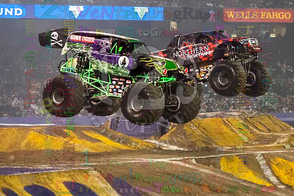2014-01-25 MONSTER JAM® @ Anaheim #2 Angel Stadium