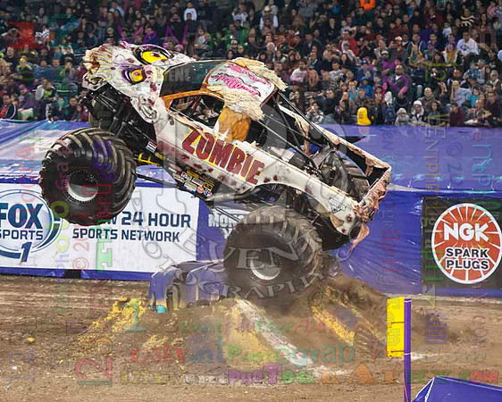 2014-01-25 MONSTER JAM® @ Anaheim #2 Angel Stadium
