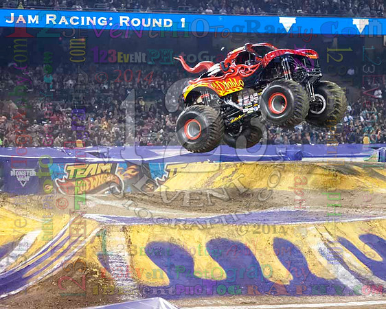 2014-01-25 MONSTER JAM® @ Anaheim #2 Angel Stadium