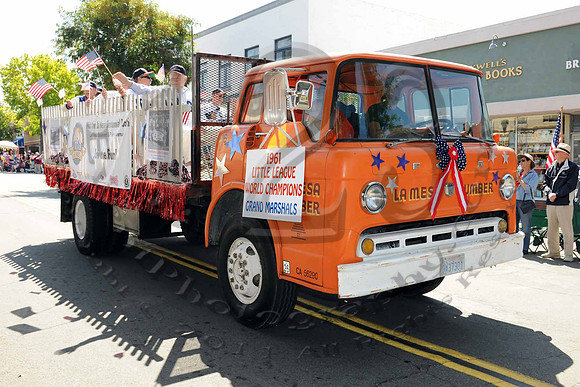 La Mesa Flag Day Parade 2011