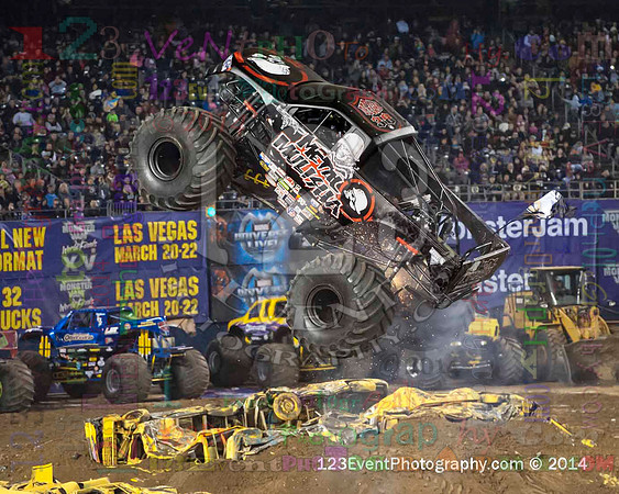 2014-01-18 MONSTER JAM® @ Qualcomm Stadium