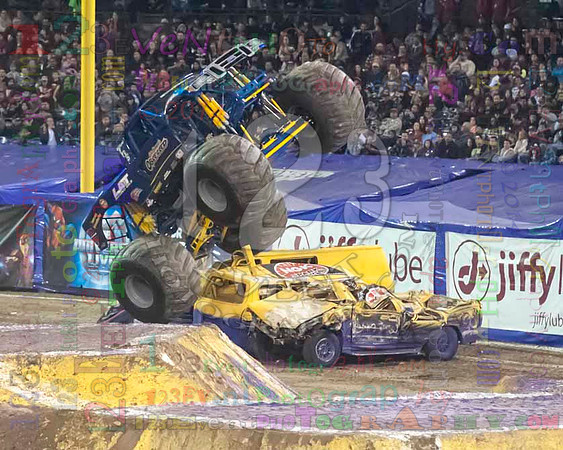 2014-01-25 MONSTER JAM® @ Anaheim #2 Angel Stadium