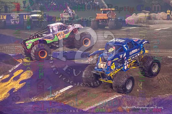 2014-01-11 MONSTER JAM® @ Anaheim Angel Stadium