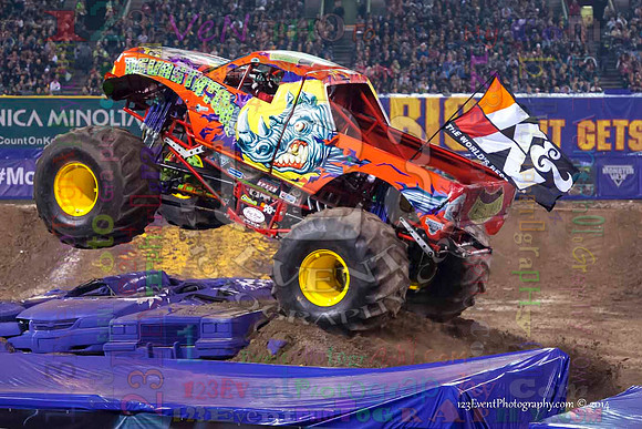 2014-01-11 MONSTER JAM® @ Anaheim Angel Stadium