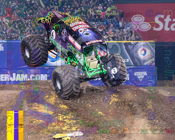 2014-01-11 MONSTER JAM® @ Anaheim Angel Stadium